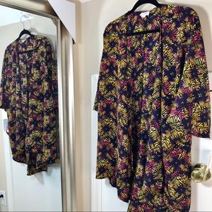 **SOLD**LuLaRoe Lindsay Kimono NWT
